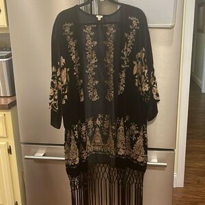 Reba brand velvet burnout duster with fringe